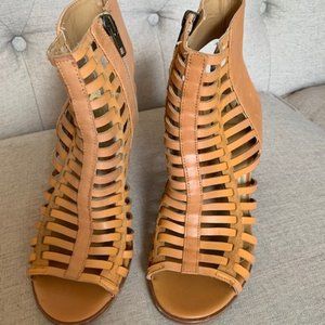 DV by Dolce Vita Women's Sandal - Size 7.5M